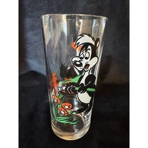 1976 Pepsi Collector Series Pepe Le Pew Daffy Duck Glass Looney Tunes Warner Bro